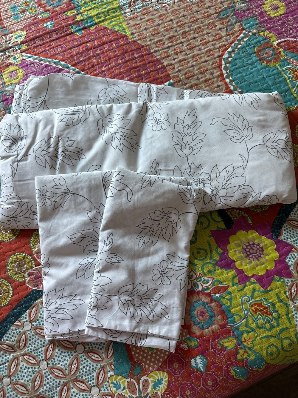 King Sized Duvet Cover with 2 KS shams